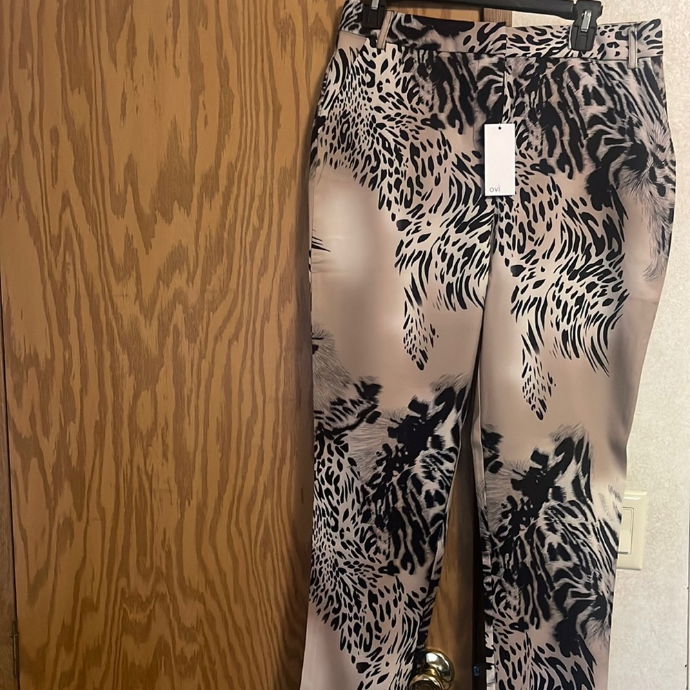 NWT printed trousers